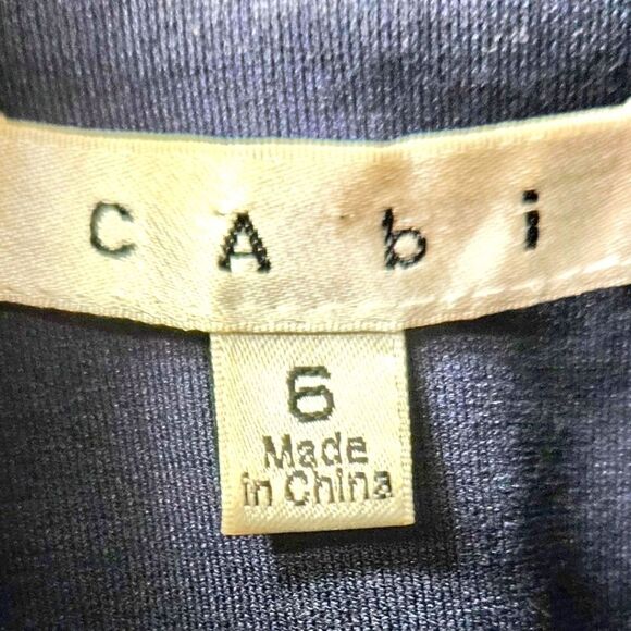 LIKE NEW CABI Women's Soft Floral  Blue & Gray Blazer. - Picture 4 of 15